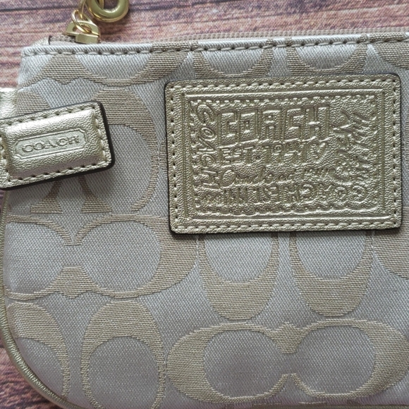 Coach Wristlet - Picture 2 of 4